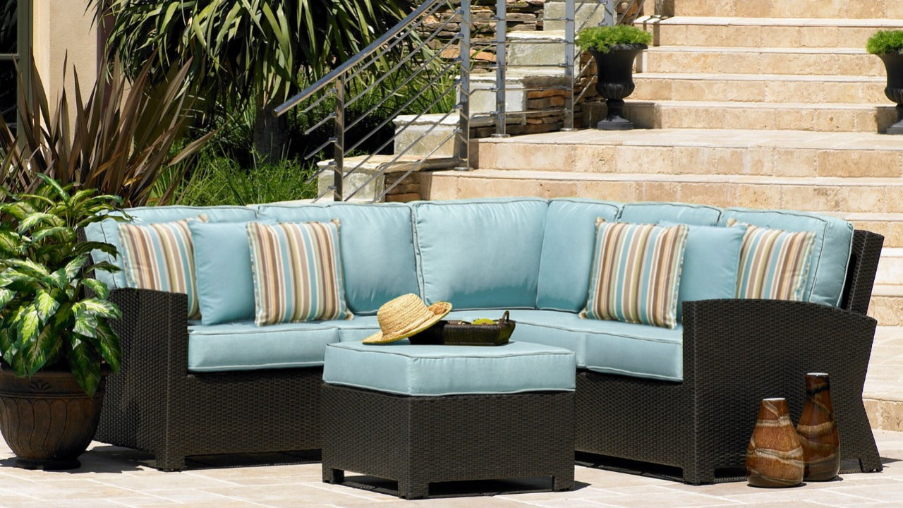 How to Choose the Right Patio Fabric Colors for Cushions & Umbrellas