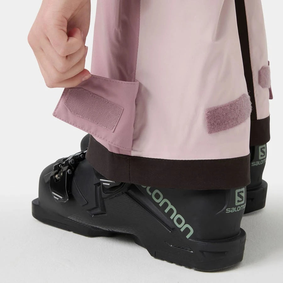 Helly Hansen Junior Girl Stellar Bib Pant in Purple Clay, detail