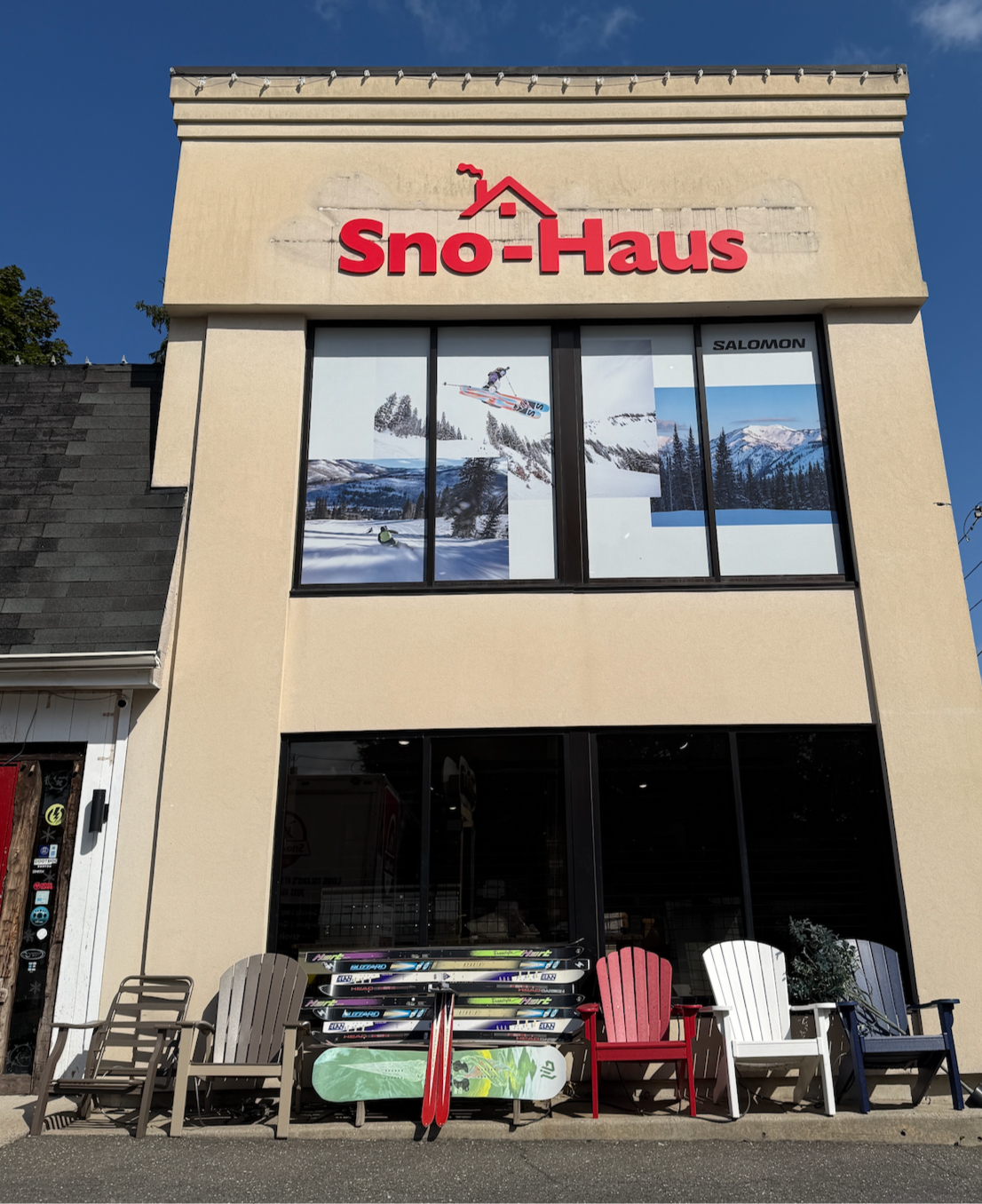 Sno-Haus Greenvale exterior