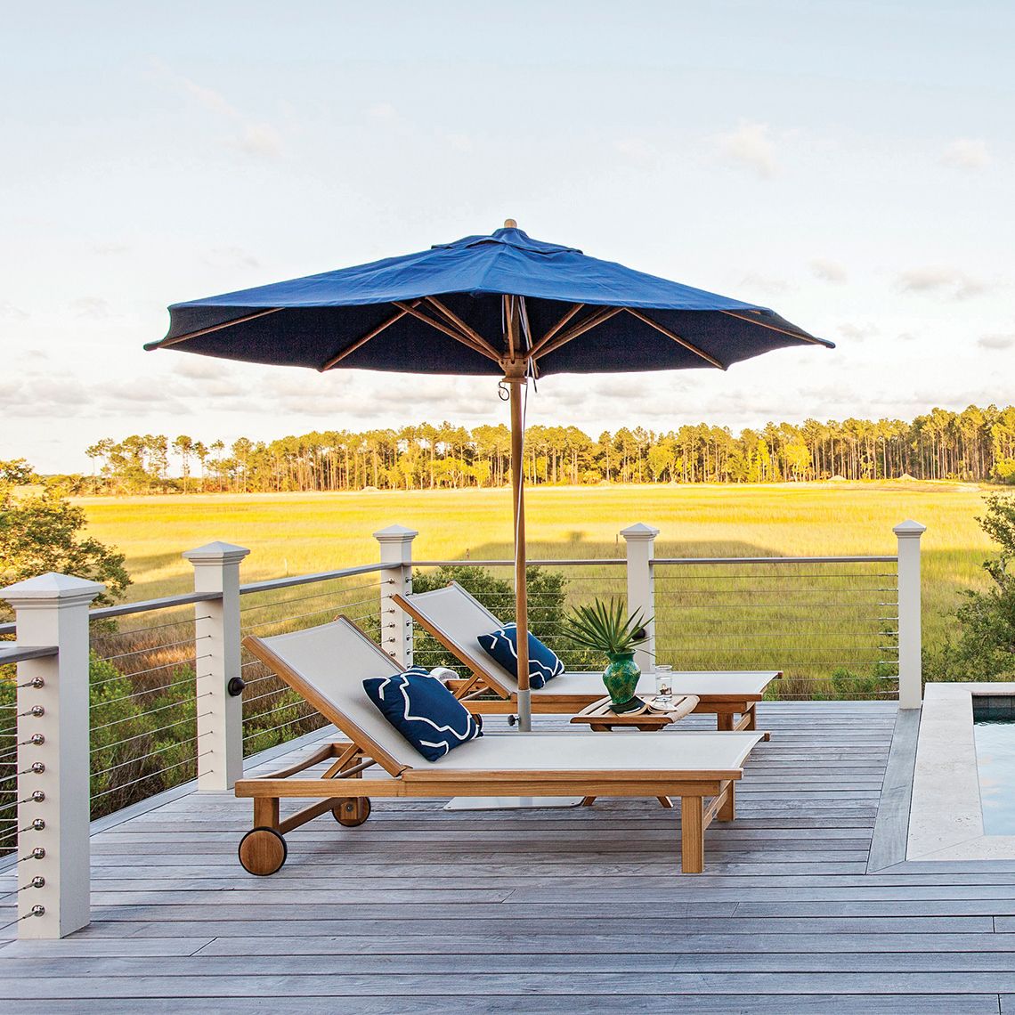 Kingsley Bate St. Tropez Chaise